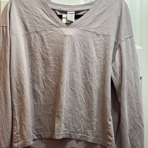 NWT PINK Victoria’s Secret V-Neck Football Tee Long Sleeve T-Shirt S/P - Picture 2 of 5